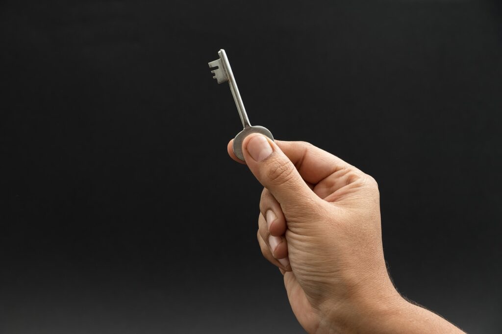 Llave asegurando patrimonio